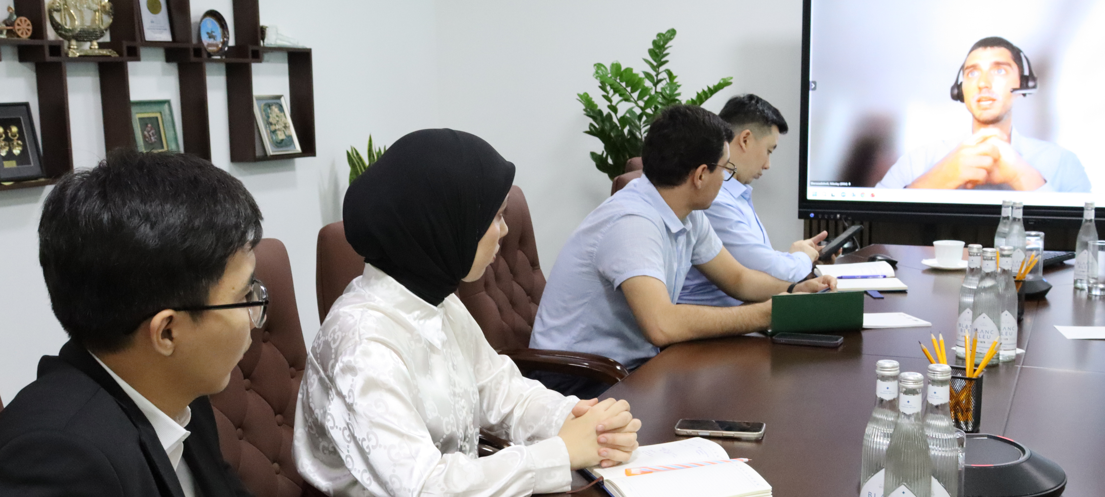 “Toshkent” Respublika fond birjasi Fitch Ratings bilan hamkorlik masalalarini muhokama qildi